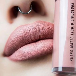 MAC liquid lipstick “softly rockin”